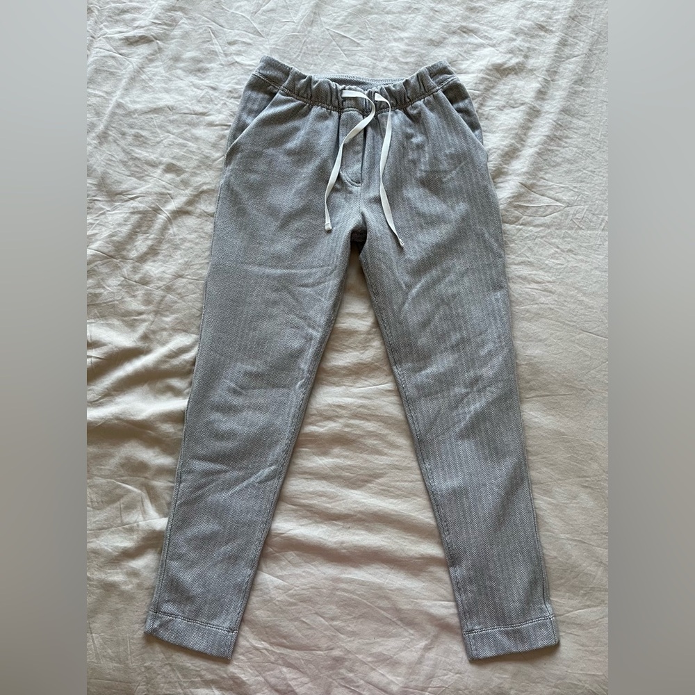 Mid-Rise Lululemon Pant